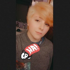 Meet your Posher, Marissa